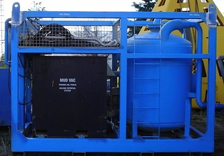 Image of a vacuum fluid retrieval unit